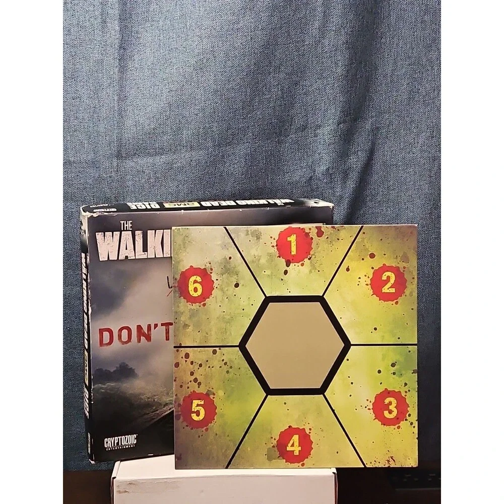 The Walking Dead: Don't Look Back Dice Game | AMC Cryptozoic | Rick Daryl